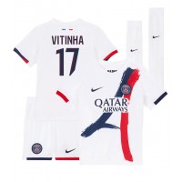 Camiseta Paris Saint-Germain Vitinha #17 Visitante Equipación para niños 2024-25 manga corta (+ pantalones cortos)